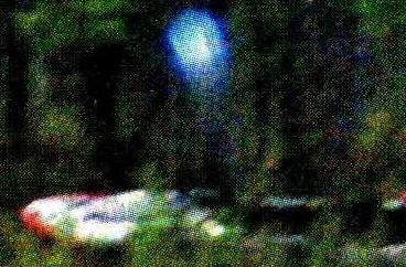 パブロフによる写真。光球は直径20センチほどで、いくつも現れては小爆発のような効果を見せた。画像出典：Tfm Portal